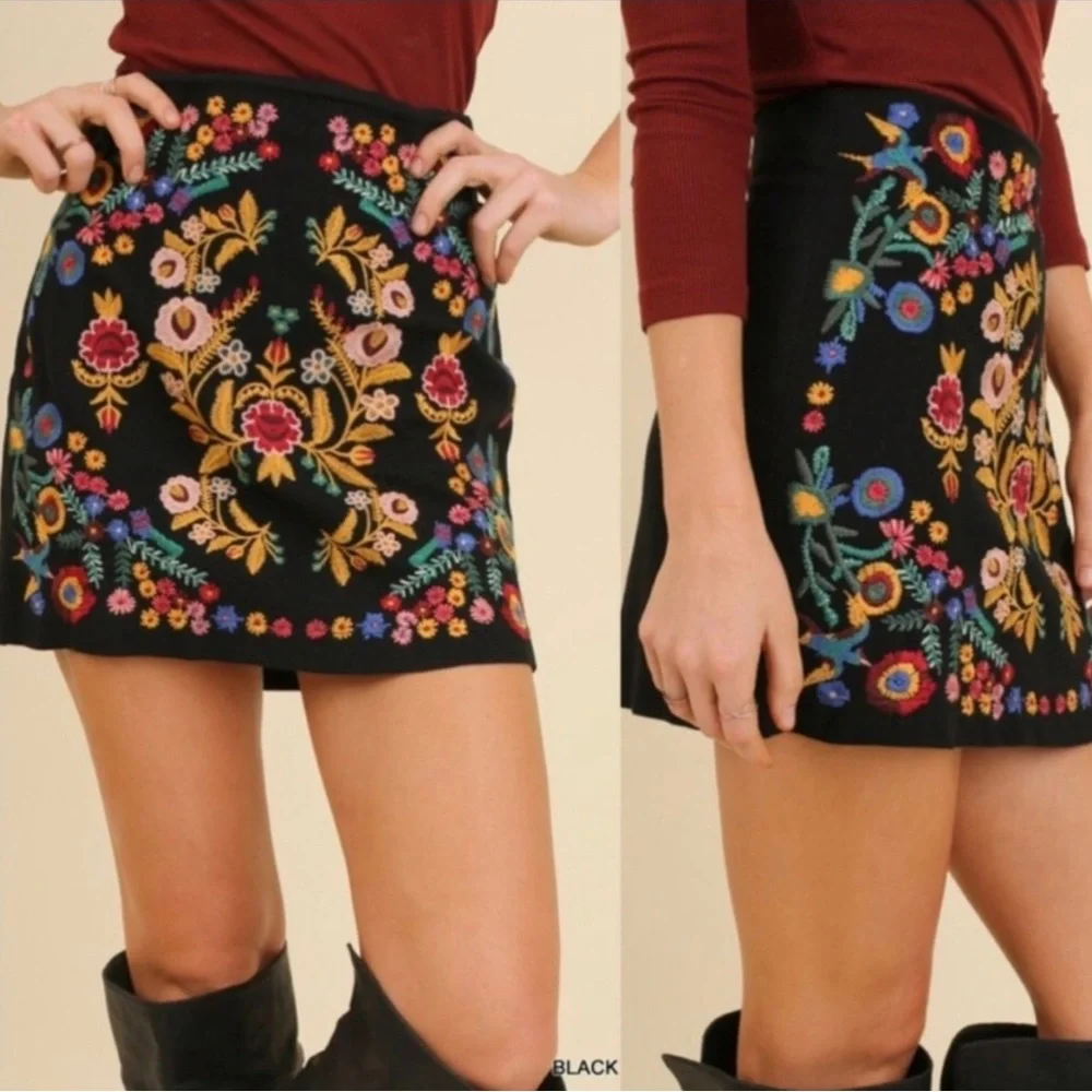 Umgee Floral Embroidered Linen Blend Boho Casual Pencil Mini Skirt Black M - Picture 5 of 13